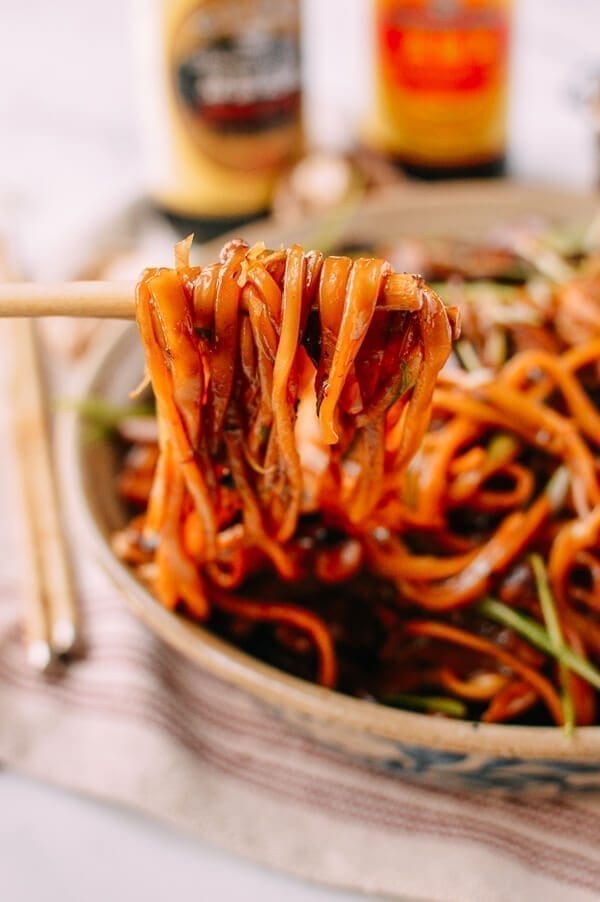 Soy Sauce Braised Wild Mushroom Noodles, by cwww5.fioekdjsdas.cf