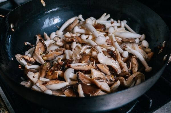 Soy Sauce Braised Wild Mushroom Noodles, by cwww5.fioekdjsdas.cf