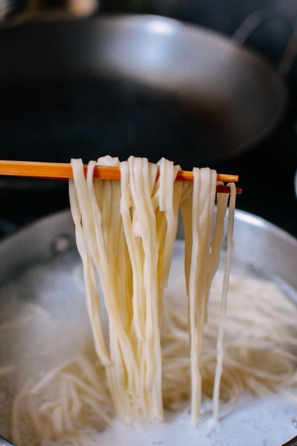 Soy Sauce Braised Wild Mushroom Noodles, by cwww5.fioekdjsdas.cf
