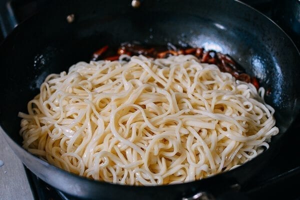 Soy Sauce Braised Wild Mushroom Noodles, by cwww5.fioekdjsdas.cf