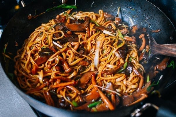 Soy Sauce Braised Wild Mushroom Noodles, by cwww5.fioekdjsdas.cf
