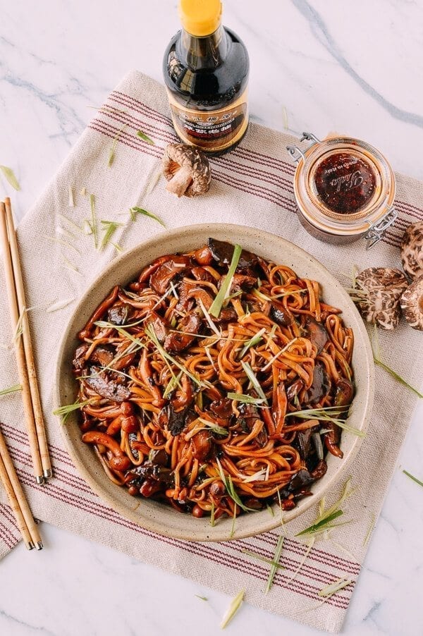 Soy Sauce Braised Wild Mushroom Noodles, by cwww5.fioekdjsdas.cf