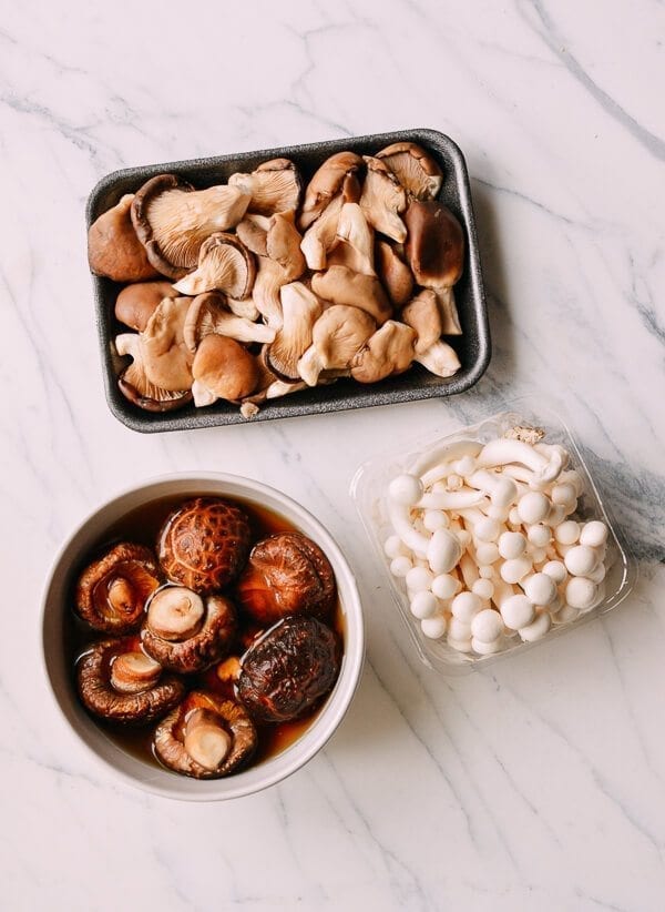 Soy Sauce Braised Wild Mushroom Noodles, by cwww5.fioekdjsdas.cf