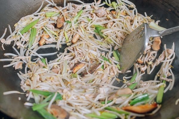 Chicken and Bean Sprouts, by cwww5.fioekdjsdas.cf
