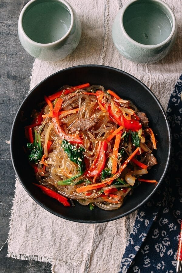 Japchae with beef and vegetables, by cwww5.fioekdjsdas.cf