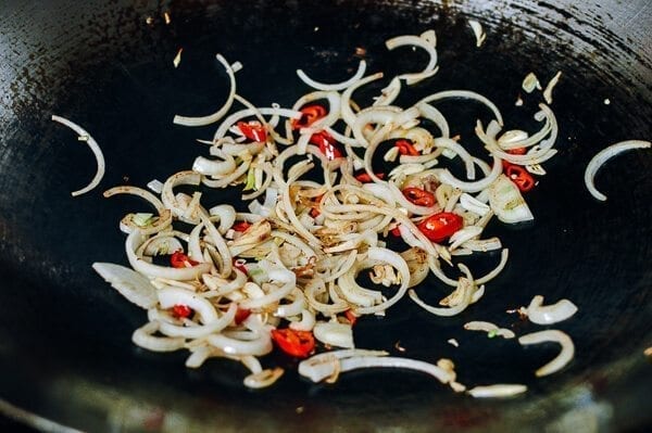 Thai Chicken Stir-fry with Basil & Mint, by cwww5.fioekdjsdas.cf