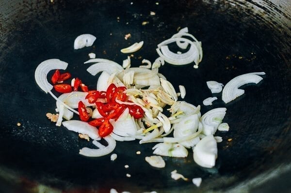 Thai Chicken Stir-fry with Basil & Mint, by cwww5.fioekdjsdas.cf