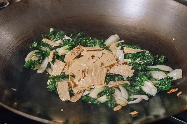 Stir Fried Bok Choy with Tofu Skin, by cwww5.fioekdjsdas.cf