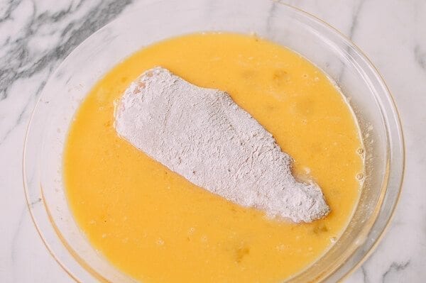 Dredged chicken breast in egg, by cwww5.fioekdjsdas.cf