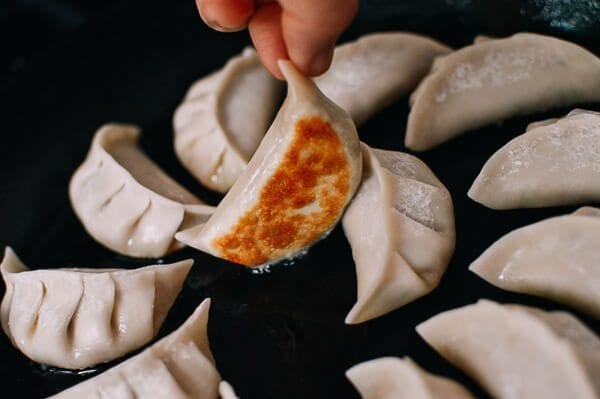 Bottom of dumpling golden brown, cwww5.fioekdjsdas.cf
