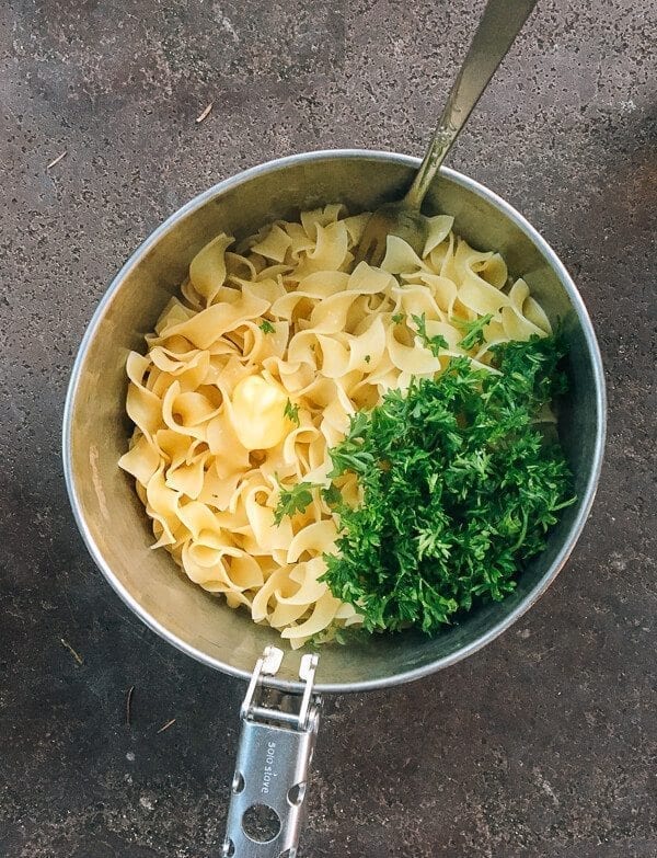 Buttered Parsley Noodles, by cwww5.fioekdjsdas.cf