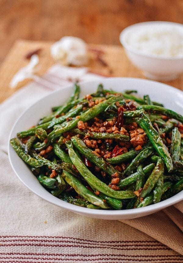Gan Bian Si Ji Dou - Sichuan Dry Fried String Beans, by cwww5.fioekdjsdas.cf