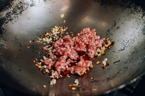 Gan Bian Si Ji Dou - Sichuan Dry Fried String Beans, by cwww5.fioekdjsdas.cf