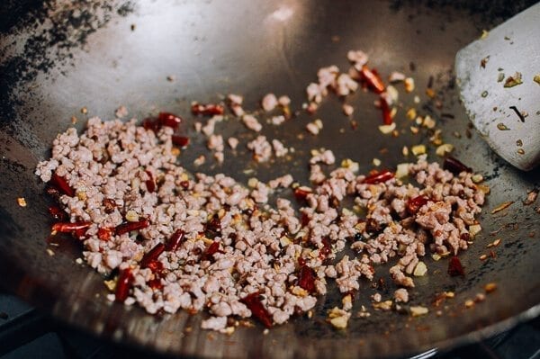 Gan Bian Si Ji Dou - Sichuan Dry Fried String Beans, by cwww5.fioekdjsdas.cf