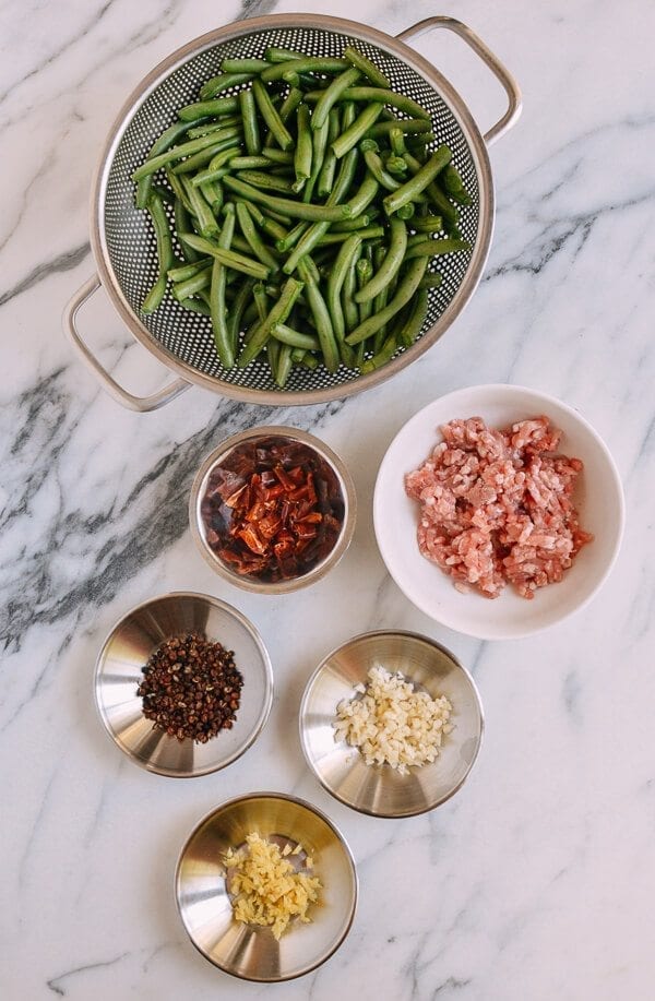 Gan Bian Si Ji Dou - Sichuan Dry Fried String Beans, by cwww5.fioekdjsdas.cf