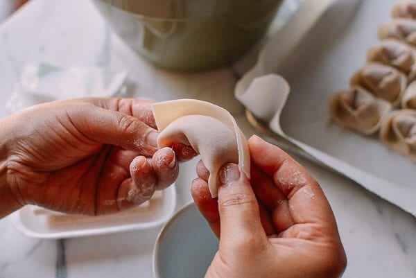 Making Wontons, by cwww5.fioekdjsdas.cf