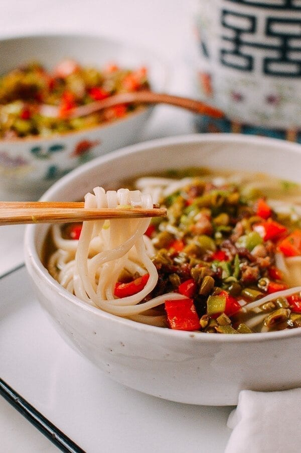 Chinese Pickled Long Bean Noodle Soup, by cwww5.fioekdjsdas.cf