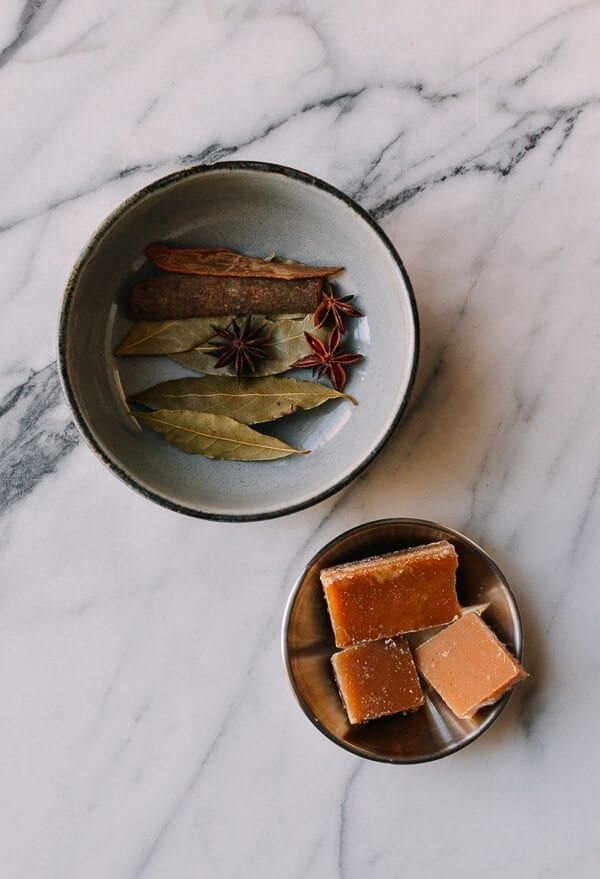 Fried Shanghai Smoked Fish, Xun Yu (上海熏鱼), by cwww5.fioekdjsdas.cf