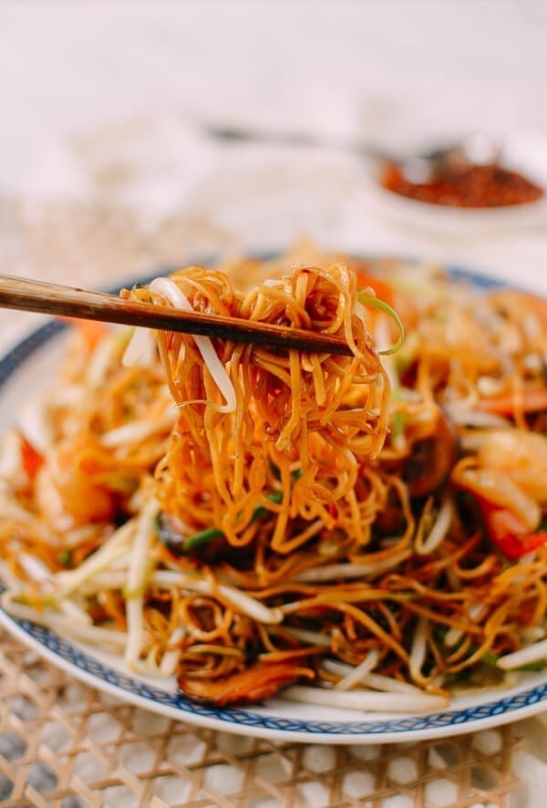 Hong Kong Style Shrimp Chow Mein Noodles, by cwww5.fioekdjsdas.cf