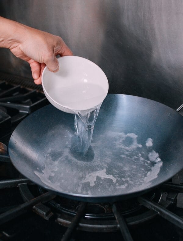 How to Season a Wok and Daily Wok Care by cwww5.fioekdjsdas.cf