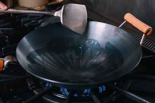 How to Season a Wok and Daily Wok Care by cwww5.fioekdjsdas.cf