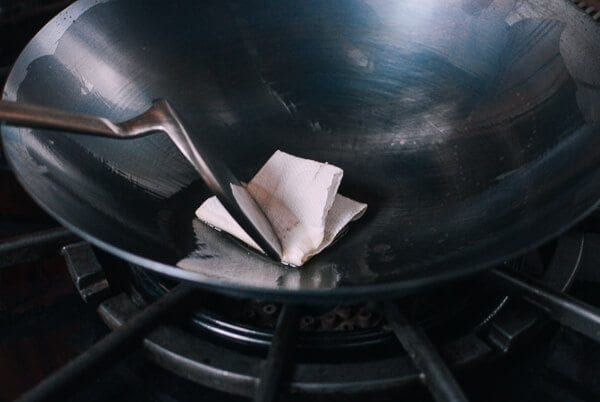 How to Season a Wok and Daily Wok Care by cwww5.fioekdjsdas.cf