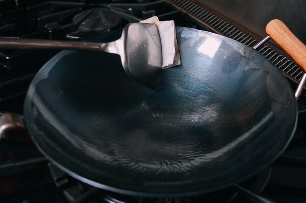 How to Season a Wok and Daily Wok Care by cwww5.fioekdjsdas.cf