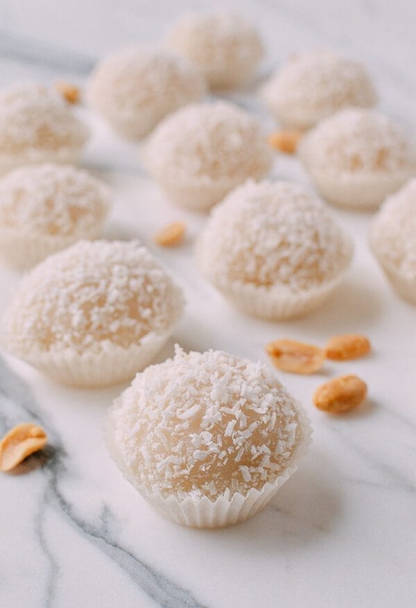 Coconut Peanut Mochi (糯米糍), by cwww5.fioekdjsdas.cf