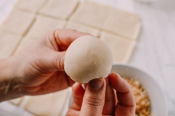 Coconut Peanut Mochi (糯米糍), by cwww5.fioekdjsdas.cf
