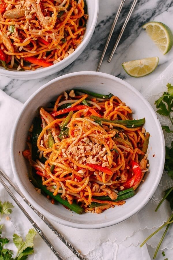 Red Curry Noodles with Chicken, by cwww5.fioekdjsdas.cf