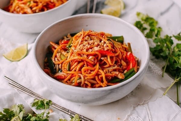 Red Curry Noodles with Chicken, by cwww5.fioekdjsdas.cf