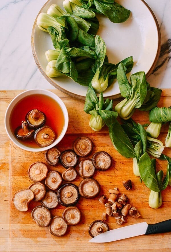 Braised Chinese Mushrooms with Bok Choy, by cwww5.fioekdjsdas.cf