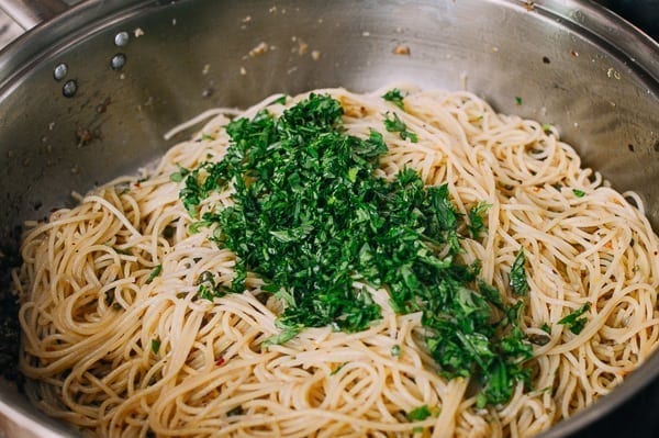 Spaghetti with Breadcrumbs & Anchovies, by cwww5.fioekdjsdas.cf