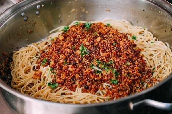 Spaghetti with Breadcrumbs & Anchovies, by cwww5.fioekdjsdas.cf