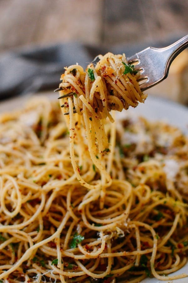 Spaghetti with Breadcrumbs & Anchovies, by cwww5.fioekdjsdas.cf