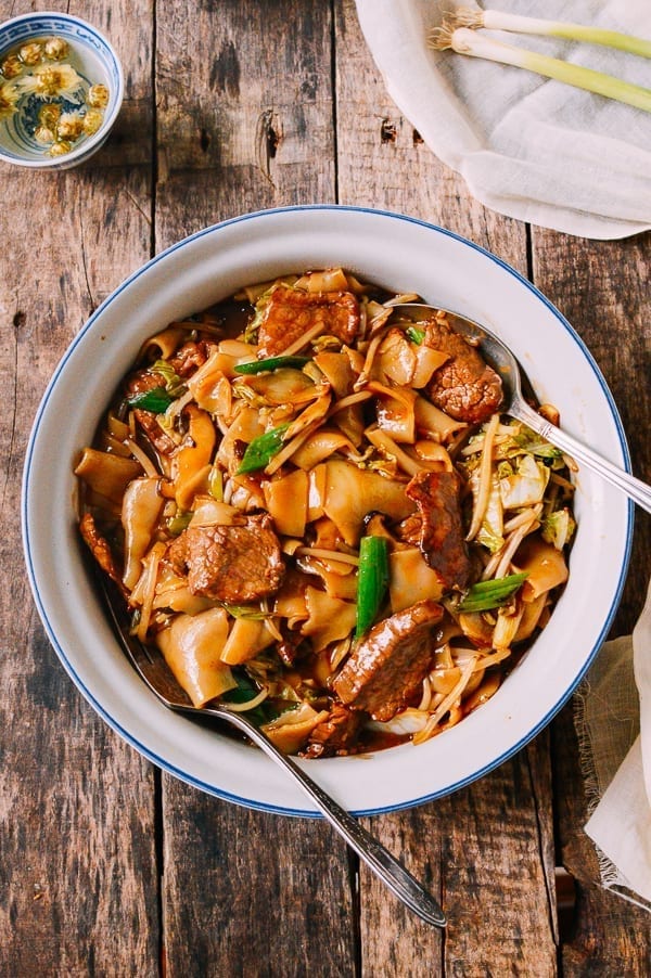 Saucy Beef Chow Ho Fun Noodles, by cwww5.fioekdjsdas.cf