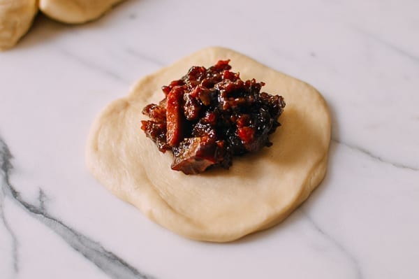 Chinese Pineapple Buns with Roast Pork Filling, by cwww5.fioekdjsdas.cf