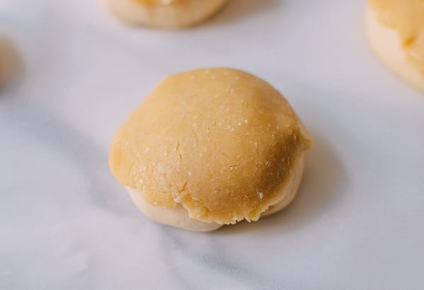Chinese Pineapple Buns with Roast Pork Filling, by cwww5.fioekdjsdas.cf