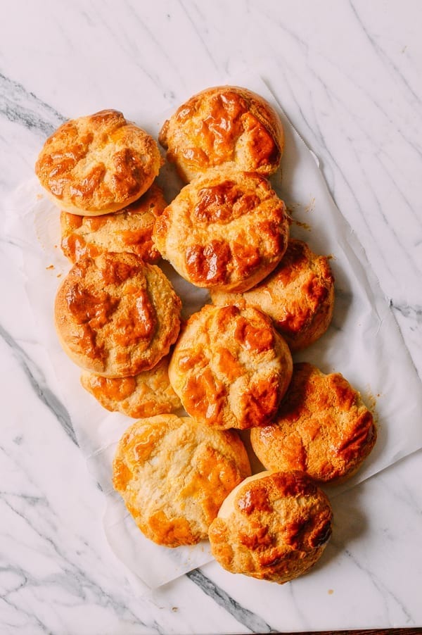 Chinese Pineapple Buns with Roast Pork Filling, by cwww5.fioekdjsdas.cf