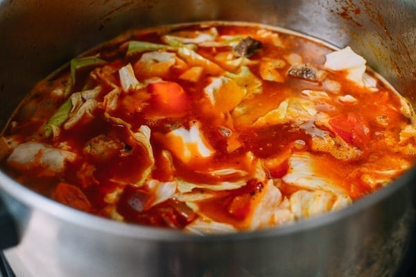 Shanghai-Style Red Vegetable Soup (罗宋汤 - Luo Song Tang), by cwww5.fioekdjsdas.cf