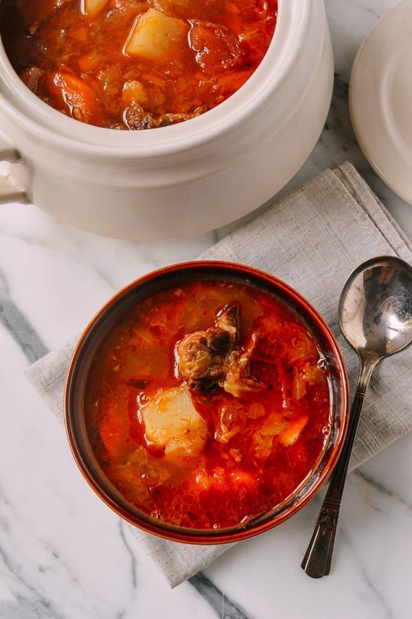 Shanghai-Style Red Vegetable Soup (罗宋汤 - Luo Song Tang), by cwww5.fioekdjsdas.cf