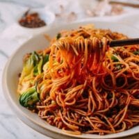 Spicy Crispy Pork Noodles, by cwww5.fioekdjsdas.cf