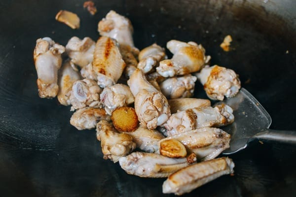 Making Three Cup Chicken (San Bei Ji), by cwww5.fioekdjsdas.cf