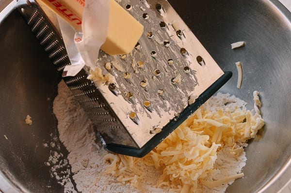 grating butter for Rough Puff Pastry, by cwww5.fioekdjsdas.cf