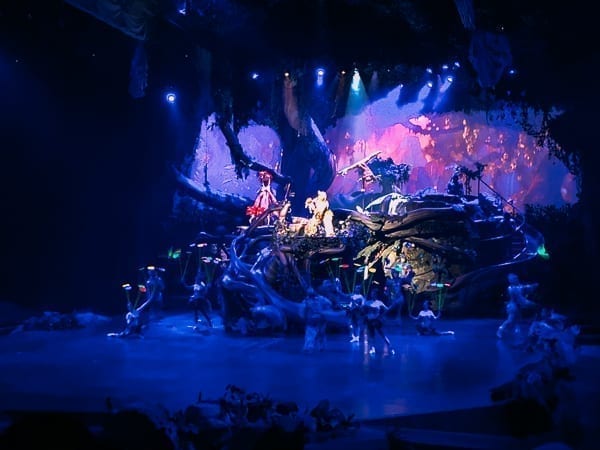 Shanghai Disneyland Tarzan show by cwww5.fioekdjsdas.cf