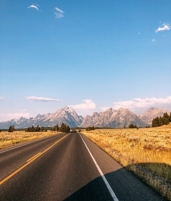 Driving into Grand Teton National Park, cwww5.fioekdjsdas.cf
