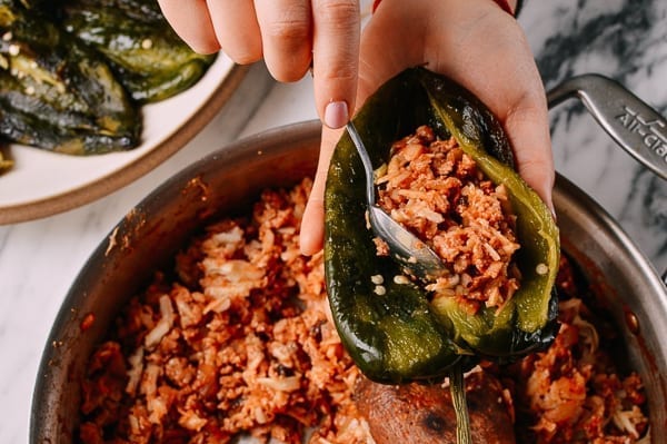 Stuffing Peppers for Chiles Rellenos, cwww5.fioekdjsdas.cf