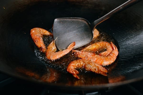 Frying whole shrimp, cwww5.fioekdjsdas.cf