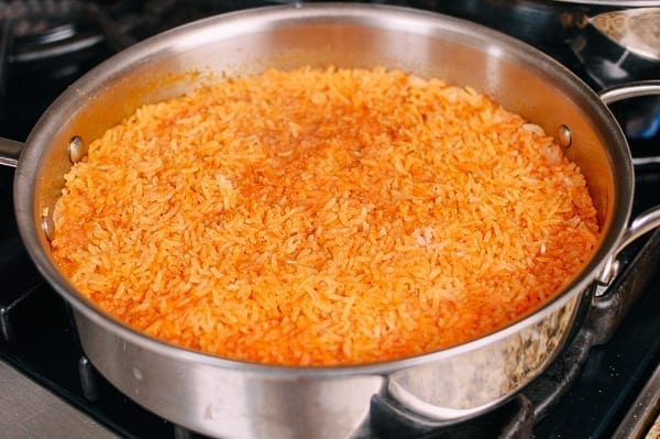 Cooked mexican rice in pan, cwww5.fioekdjsdas.cf