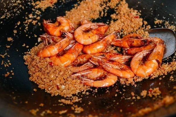 Adding the shrimp to wok, cwww5.fioekdjsdas.cf